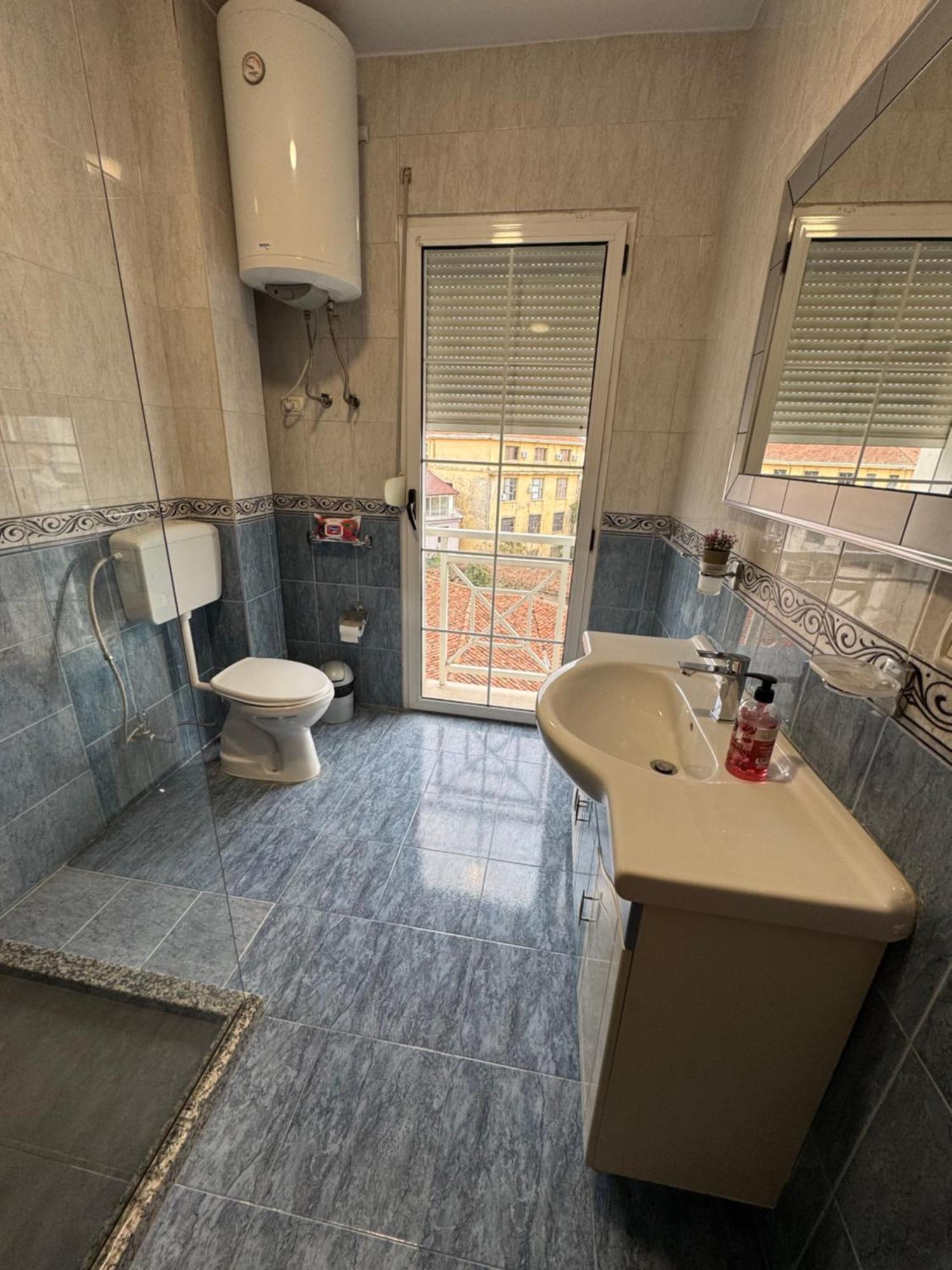 Pedestrian Street Center Apartment Шкодер Экстерьер фото