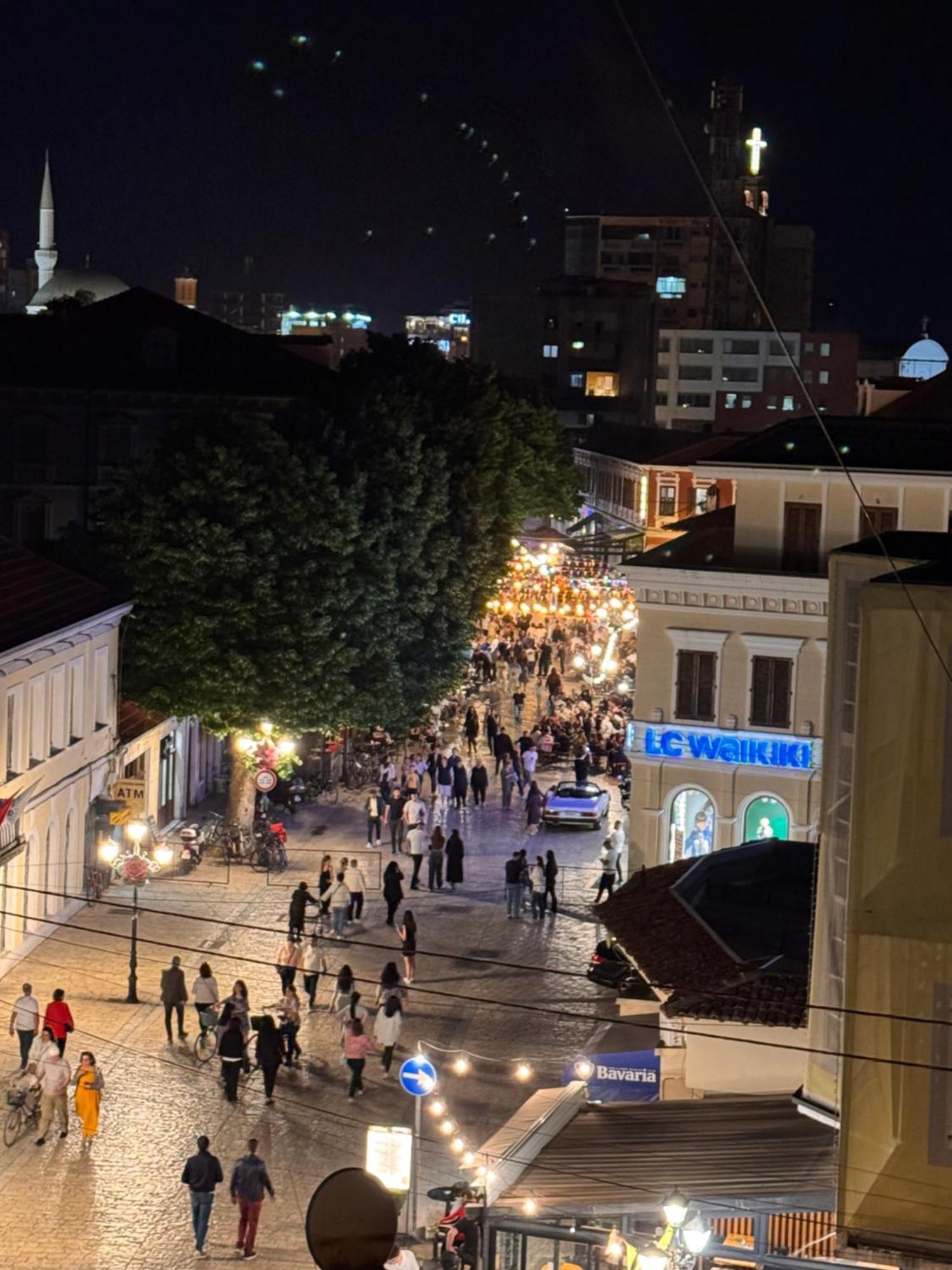 Pedestrian Street Center Apartment Шкодер Экстерьер фото